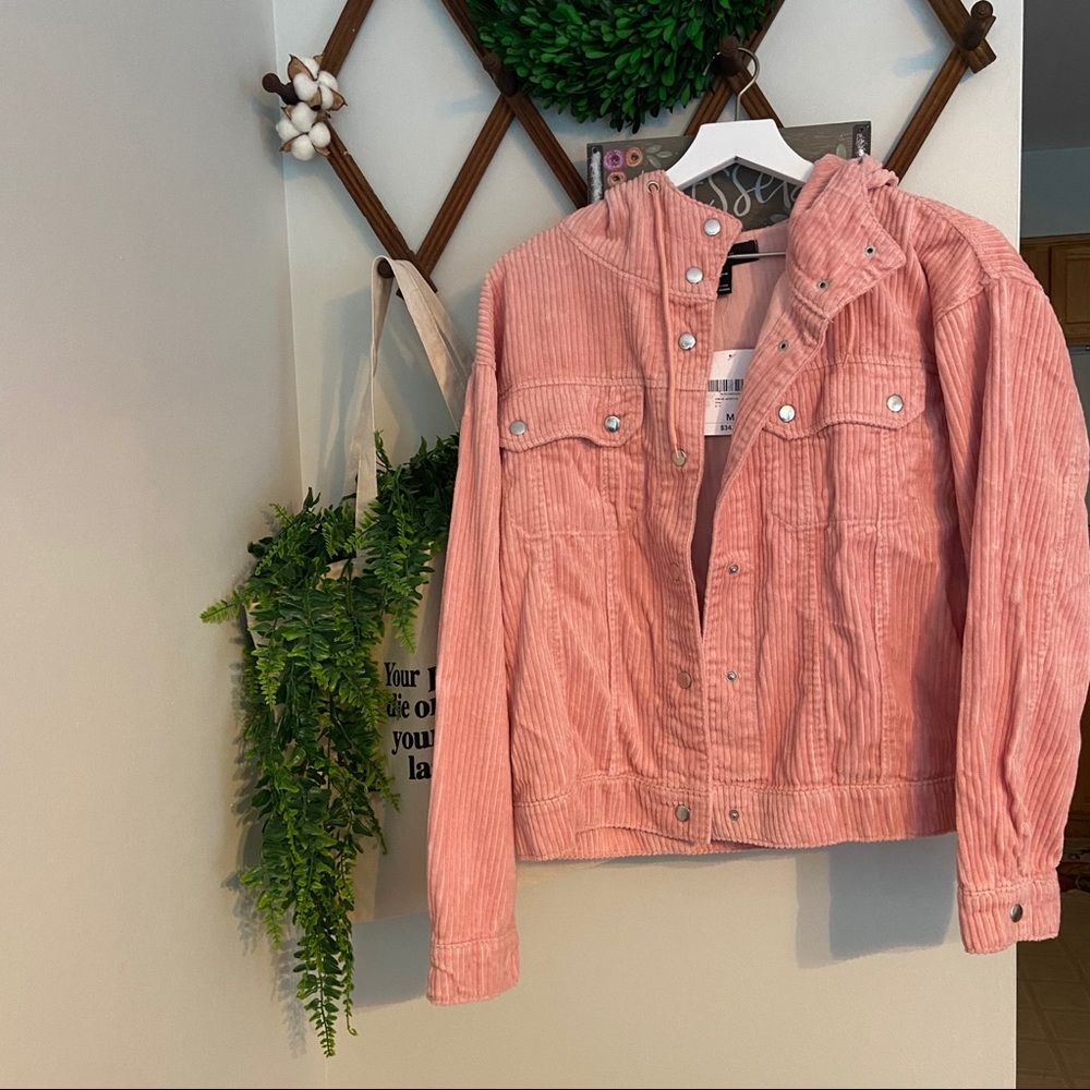 FOREVER 21 Corduroy Hooded Jacket Size Medium NWT